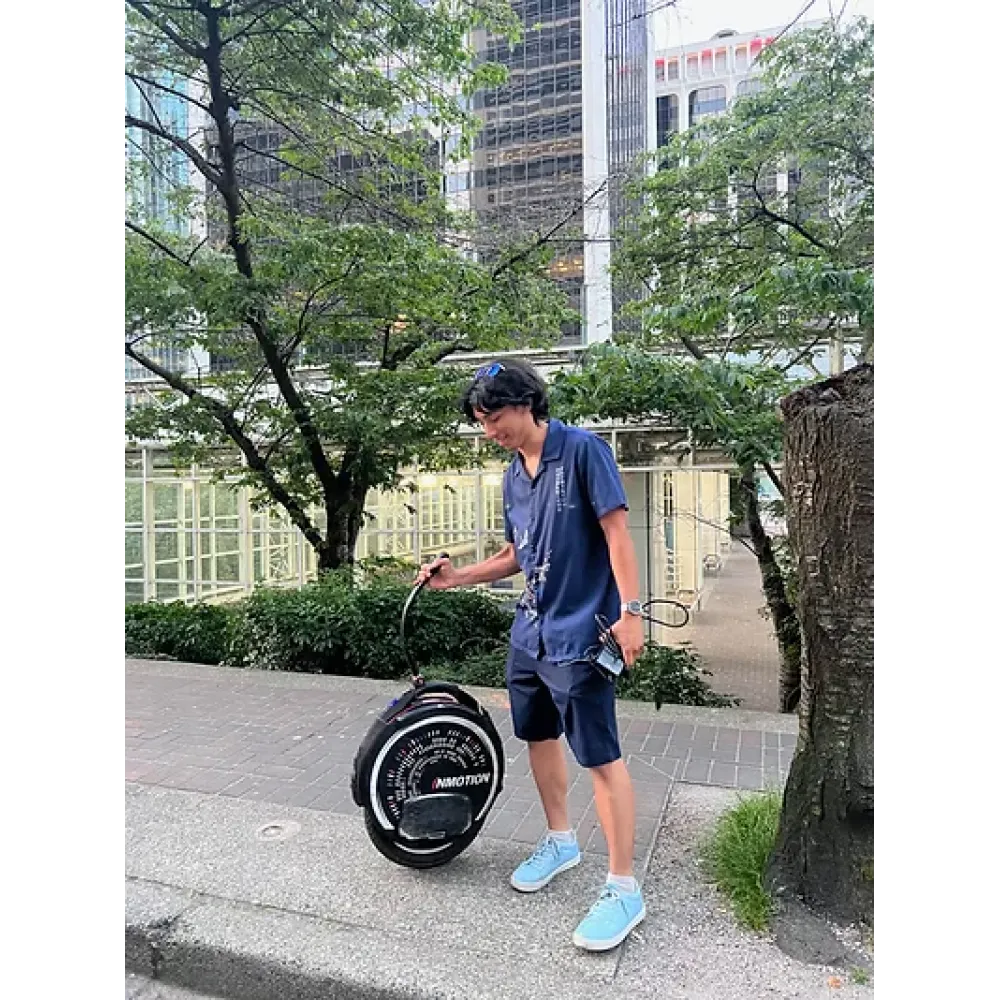 InMotion V10F | Buy in Vancouver, BC, Canada